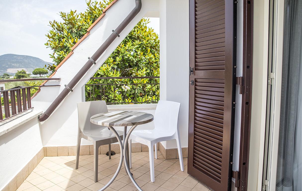 B&B Villa Tiziano Terracina Exterior foto
